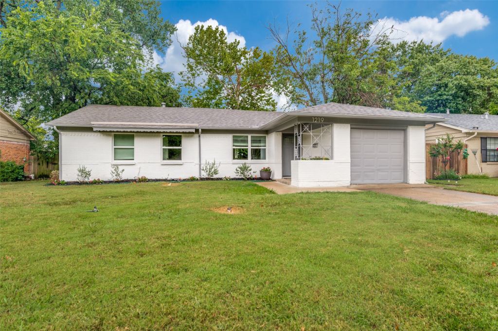 1219 Dearborn Drive, Richardson, TX 75080 — photo 1