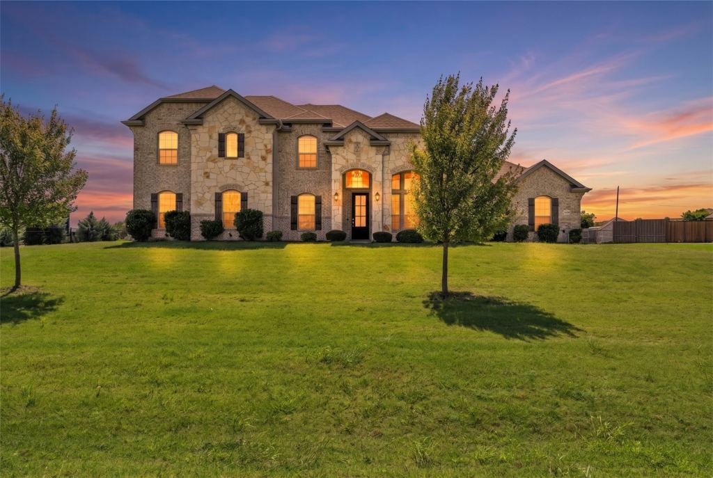 231 Berkeley Drive, Waxahachie, TX 75167 — photo 1