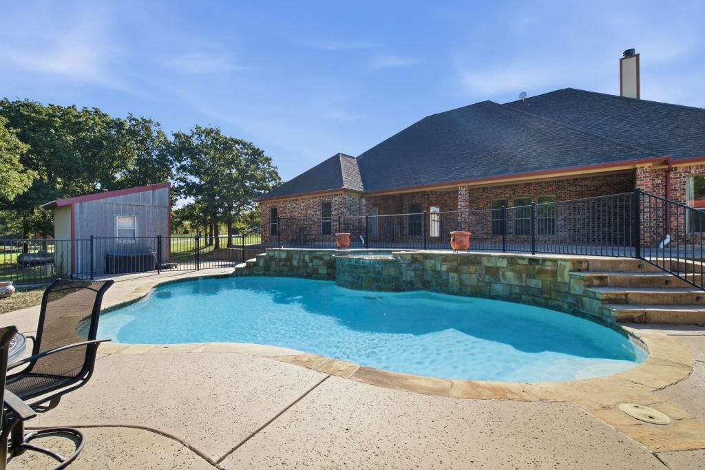 108 Cedar Ranch Drive, Weatherford, TX 76087 — photo 1