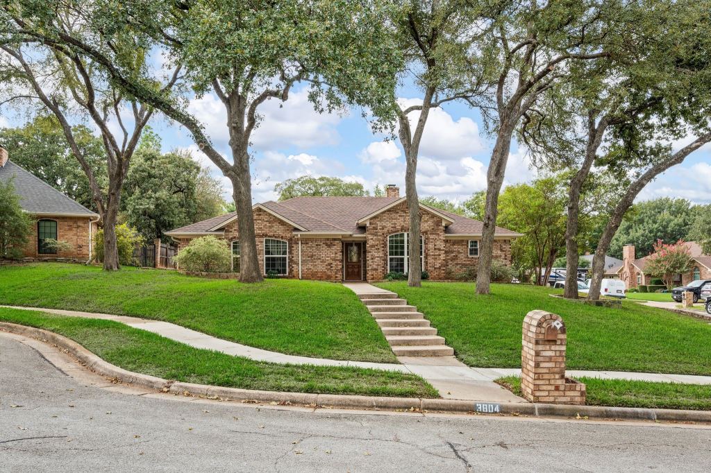 3804 Berkshire Court, Bedford, TX 76021 — photo 1
