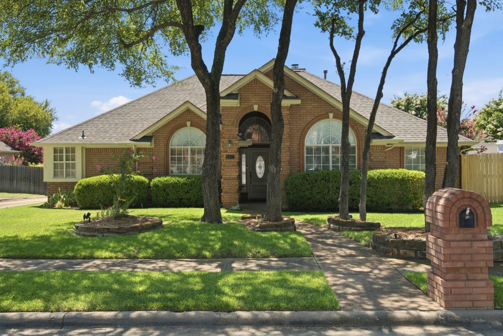 8417 Castle Creek Road, North Richland Hills, TX 76182 — photo 1