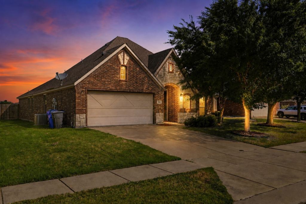255 Archer Way, Forney, TX 75126 — photo 1
