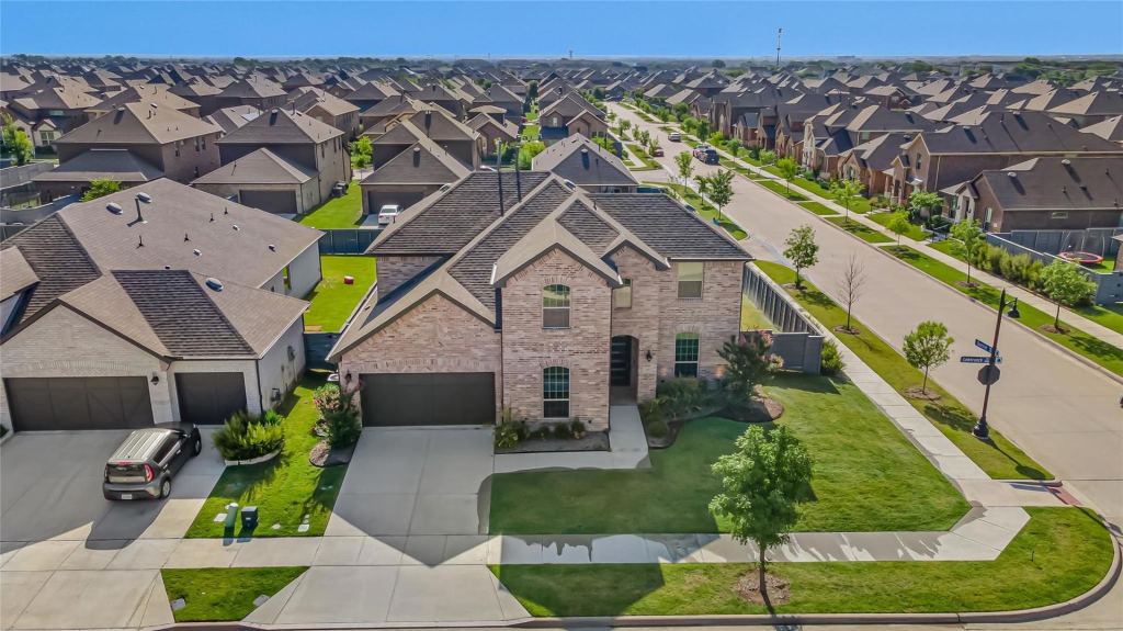 7001 Lowbranch Trail, Little Elm, TX 76227 — photo 1