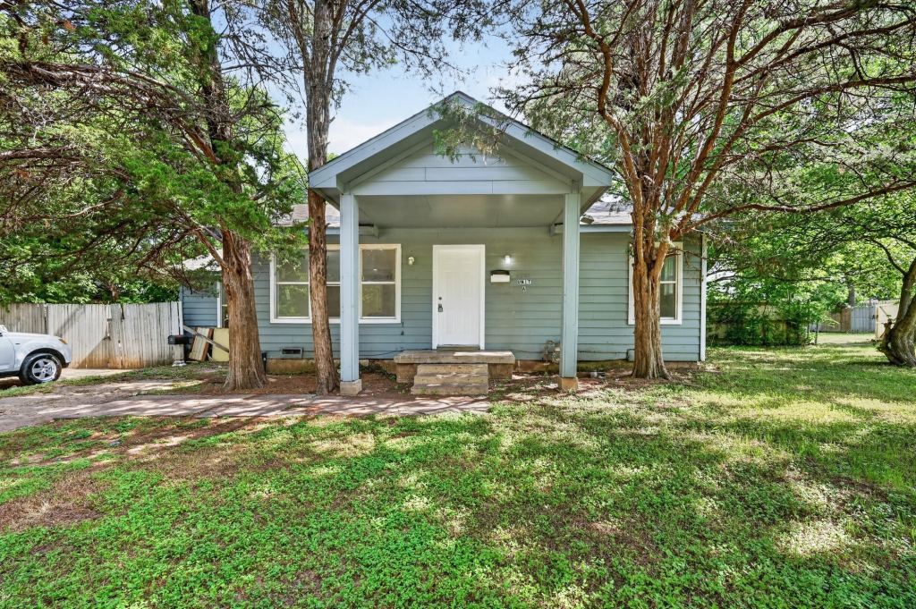 8323 Lapanto Lane, Dallas, TX 75227 — photo 1