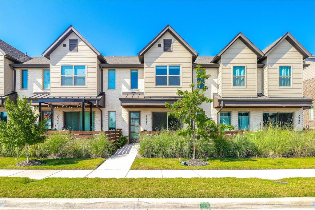 7345 Ventura Lane, Grand Prairie, TX 75054 — photo 1