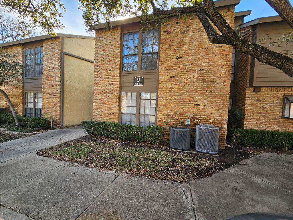 15221 Berry Trail 904, Dallas, TX 75248 — photo 1