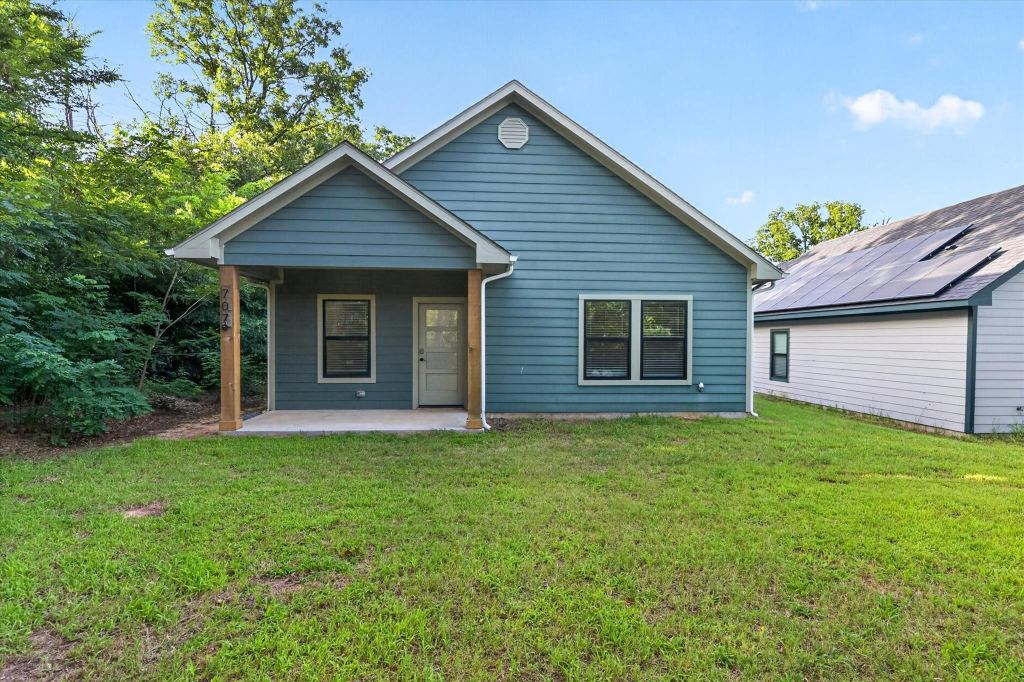 707 E Woodard Street, Denison, TX 75021 — photo 1