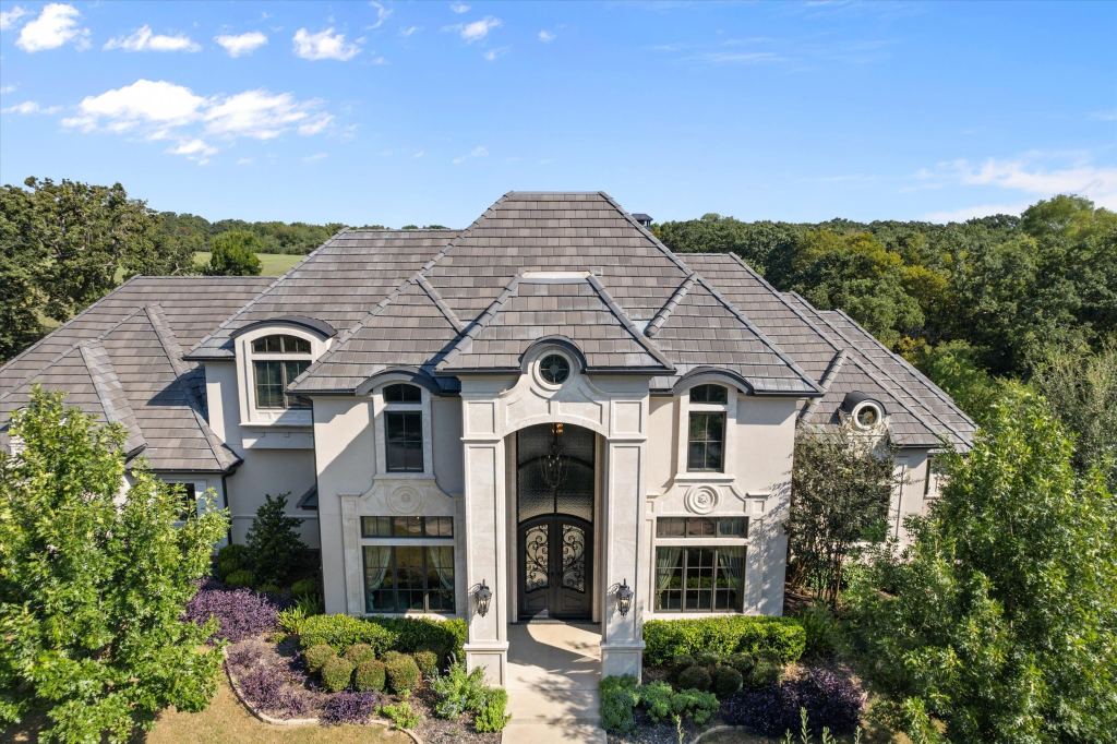 7947 Chartwell Lane, Fort Worth, TX 76120 — photo 1