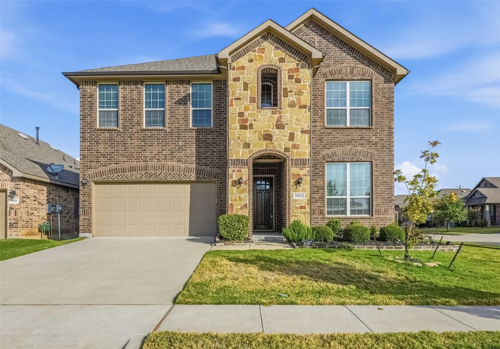 1933 Steppe Trail Drive, Aubrey, TX 76227 — photo 1