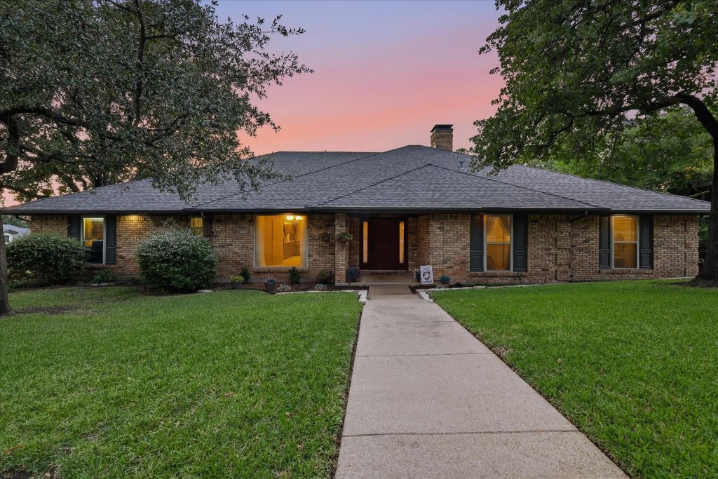 6007 Forestcreek Court, Arlington, TX 76016 — photo 1