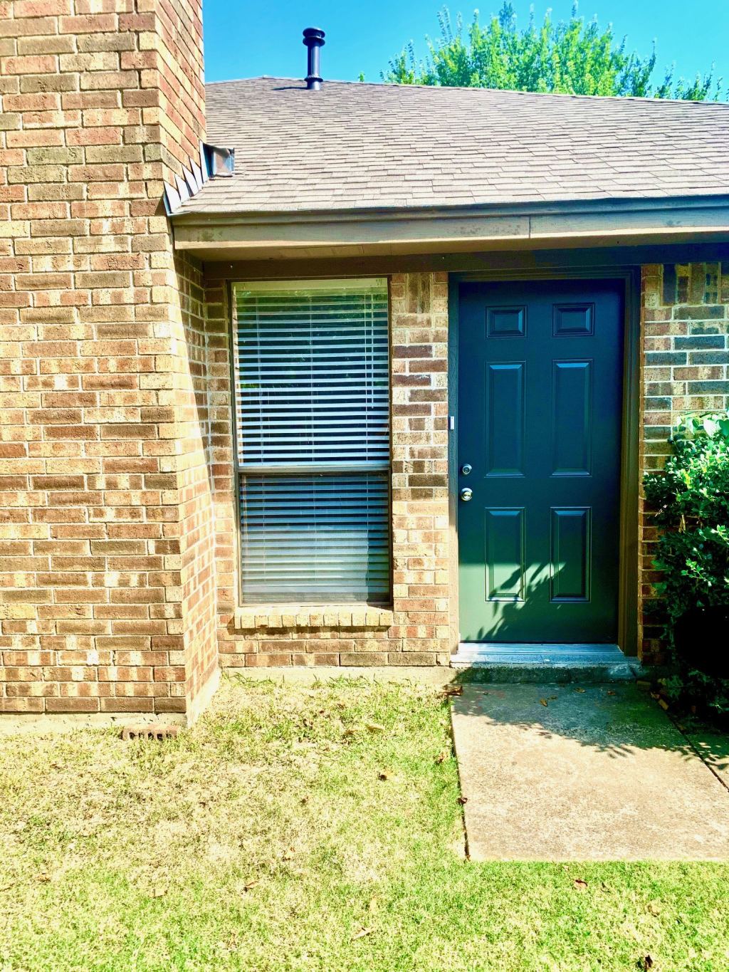 2305 Kingsford Court, Arlington, TX 76017 — photo 1