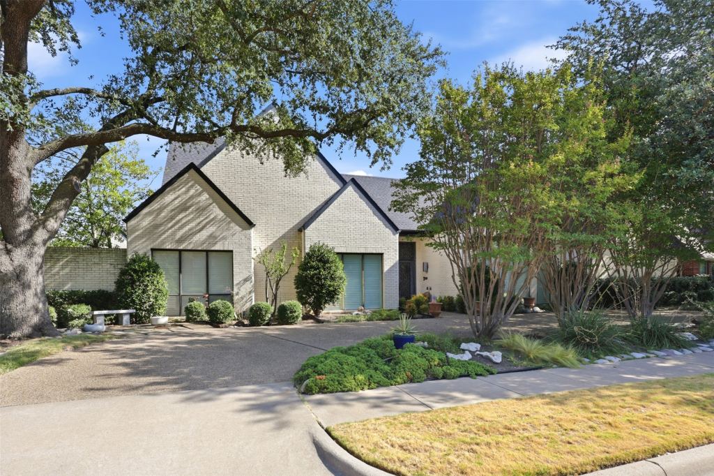 4609 Saxon Drive, Plano, TX 75093 — photo 1