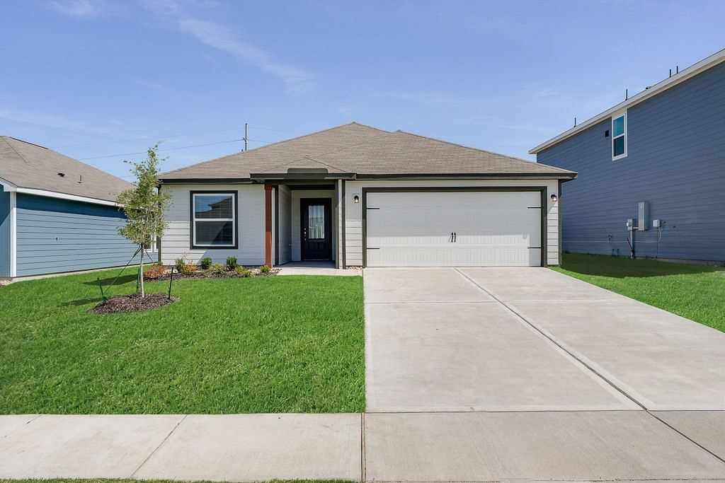 4906 Fillmore Drive, Greenville, TX 75401 — photo 1