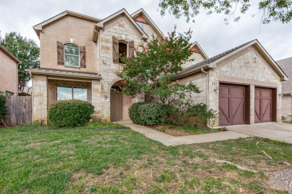 307 Moonlight Drive, Euless, TX 76039 — photo 1