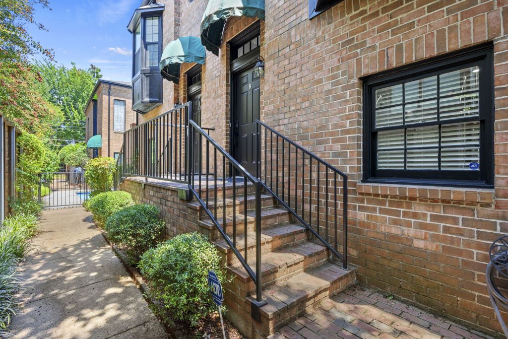 4143 Newton Avenue B, Dallas, TX 75219 — photo 1