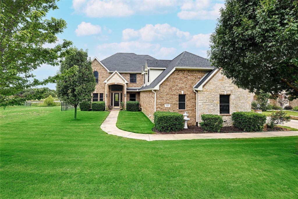 415 Breezeway Court, Cedar Hill, TX 75104 — photo 1