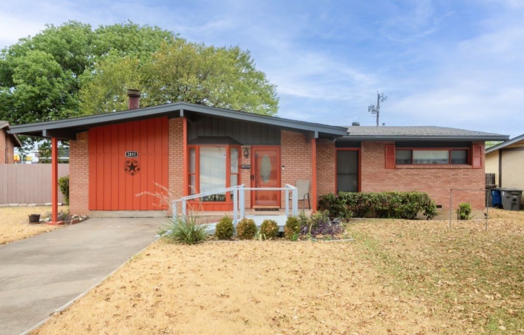 2251 Myrtlewood Drive