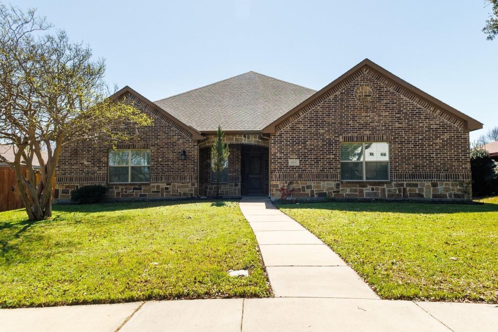 924 Via Barcelona, Mesquite, TX 75150 — photo 1