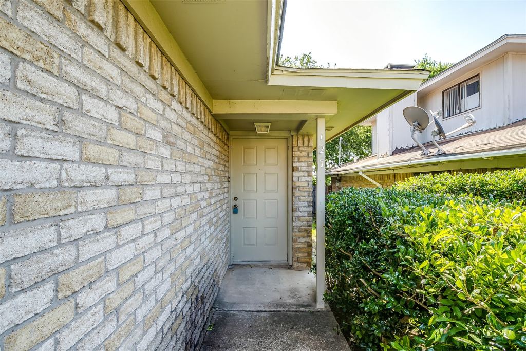 127 Allencrest Drive, White Settlement, TX 76108 — photo 1