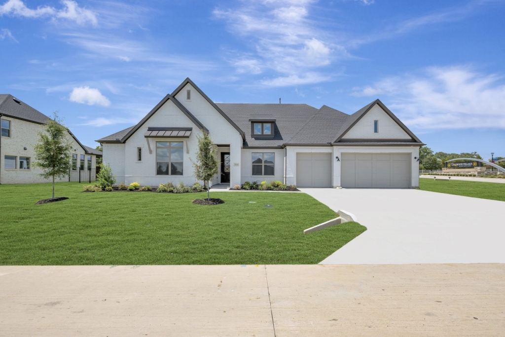 2241 Village Trail