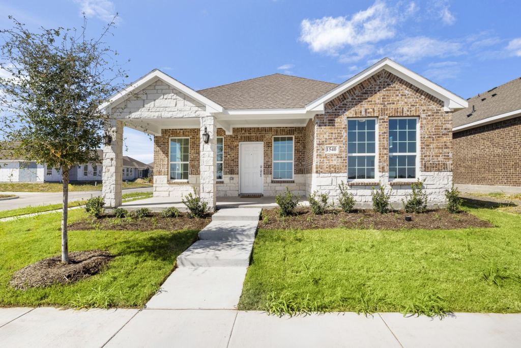 1541 Grimmauld Place, Waxahachie, TX 75165 — photo 1