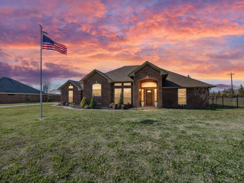 10000 Fireside Lane, Forney, TX 75126 — photo 1