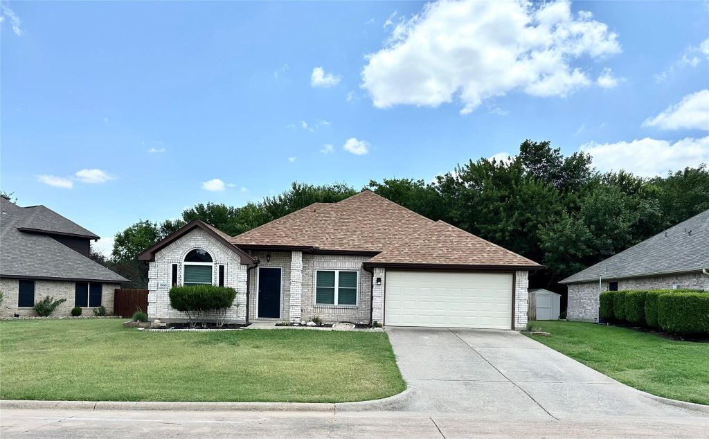 1509 Creekside Avenue, Sherman, TX 75092 — photo 1