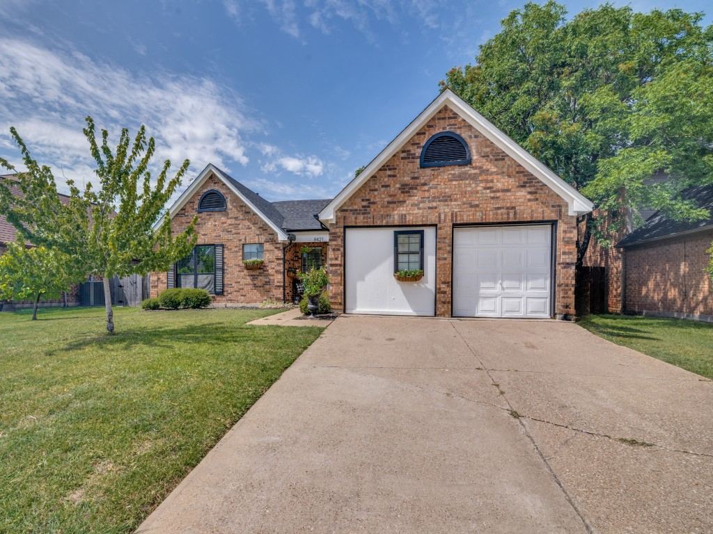 8421 Liberty Lane, Rowlett, TX 75089 — photo 1