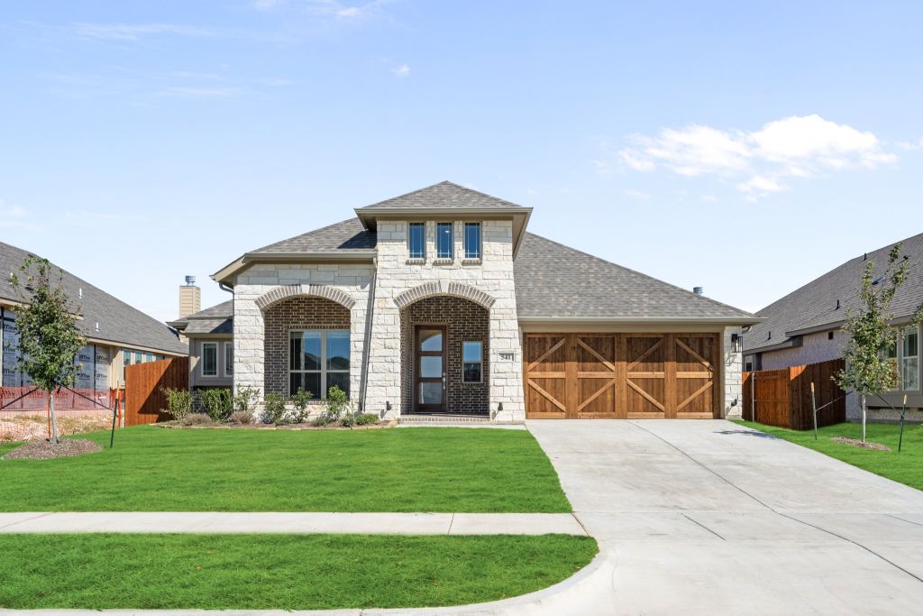 541 Red Maple Road, Waxahachie, TX 75165 — photo 1