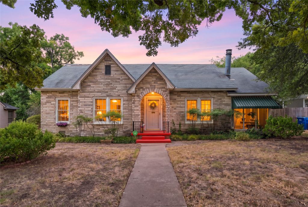 2616 Pine Avenue, Waco, TX 76708 — photo 1