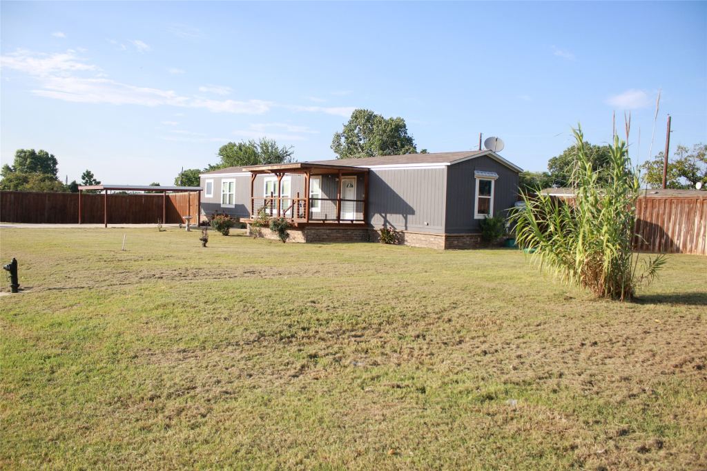 8529 Weems Estate Drive, Granbury, TX 76048 — photo 1