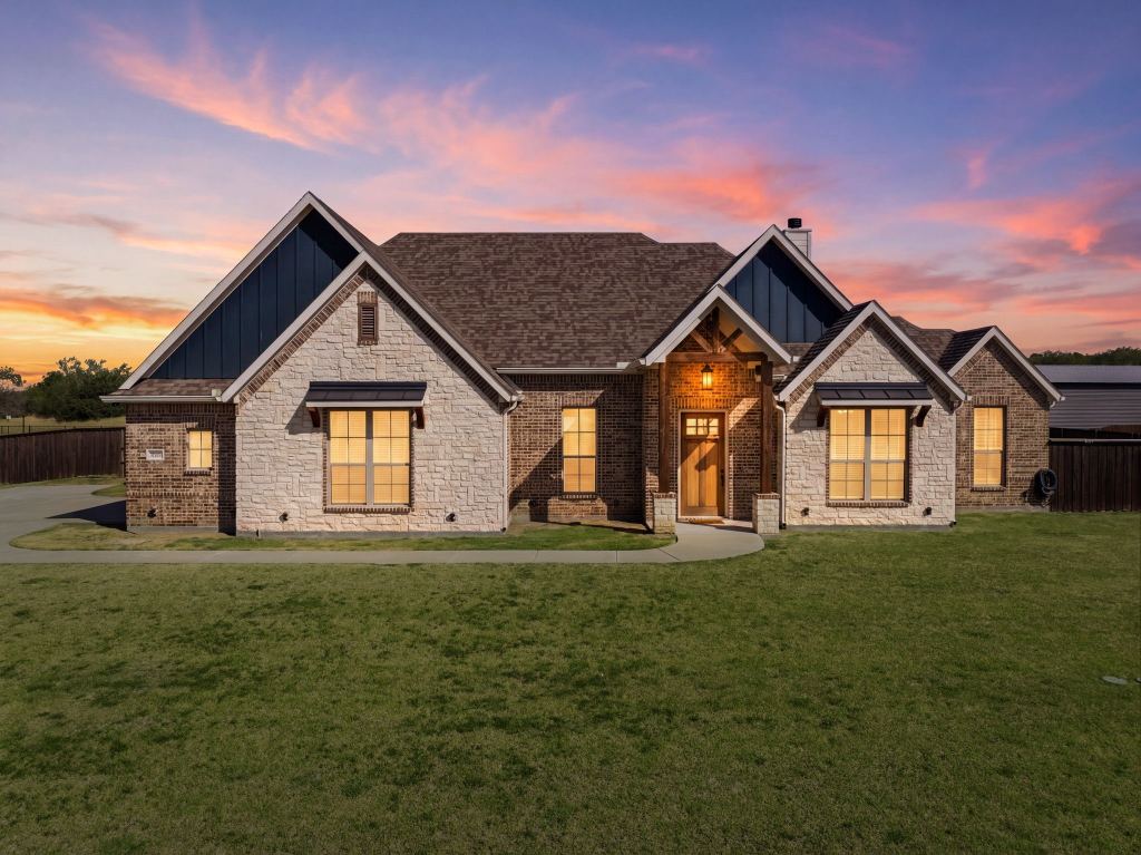 6450 Eyrie Bend, Waxahachie, TX 75167 — photo 1