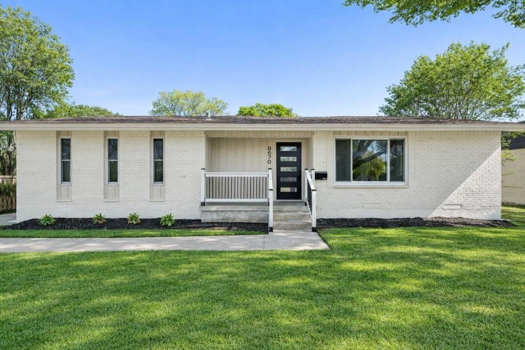 8570 Sweetwood Drive, Dallas, TX 75228 — photo 1