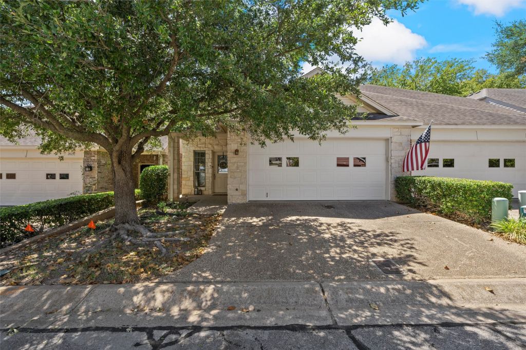 2823 Savannah Court, Waco, TX 76710 — photo 1