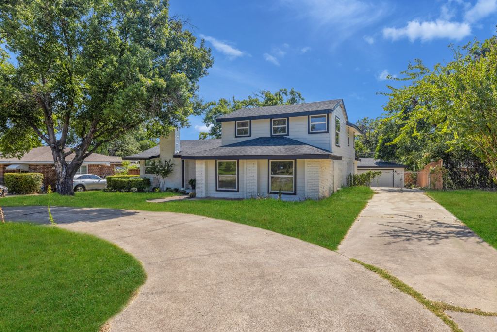 1820 Cedar Crest Boulevard, Dallas, TX 75203 — photo 1