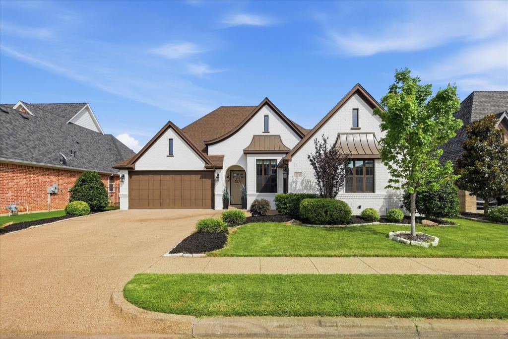 2705 River Path Court, Burleson, TX 76028 — photo 1