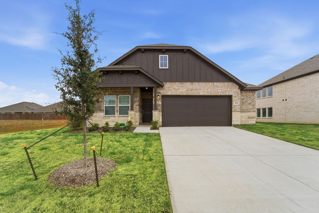 232 Triple Crown Road, Waxahachie, TX 75165 — photo 1