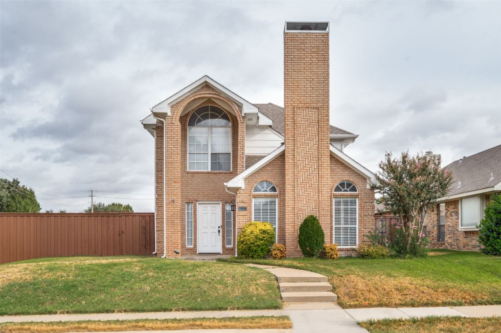 2101 Falcon Ridge Drive, Carrollton, TX 75010 — photo 1