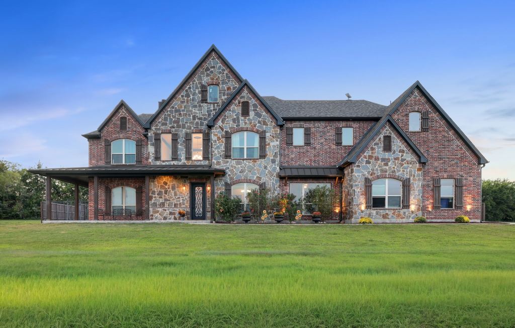 204 Tate Circle, Sherman, TX 75090 — photo 1