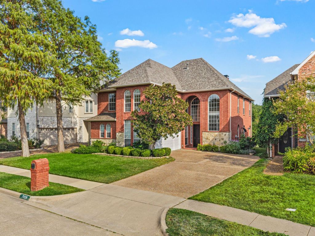 7626 Lakecrest Circle, Irving, TX 75063 — photo 1