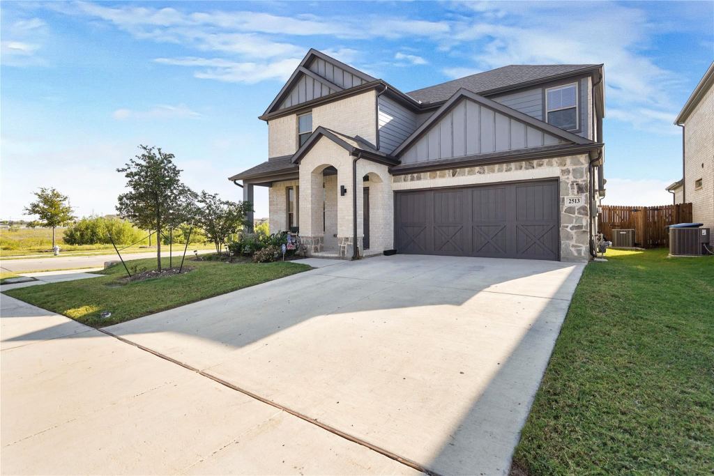 2513 Peoria Drive, Fort Worth, TX 76179 — photo 1