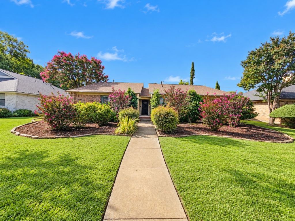2104 Oak Brook Drive, Richardson, TX 75081 — photo 1