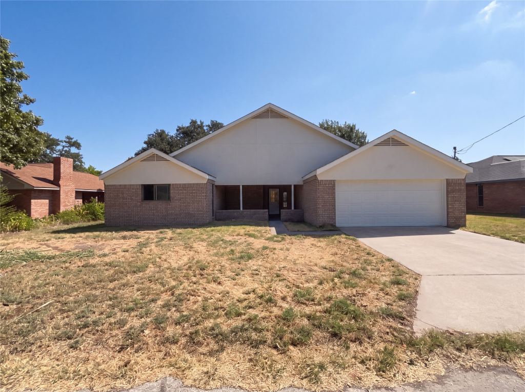 305 Rash Lane, Terrell, TX 75160 — photo 1