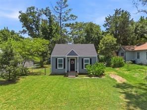 707 W Water Street, Weatherford, TX 76086 — photo 1