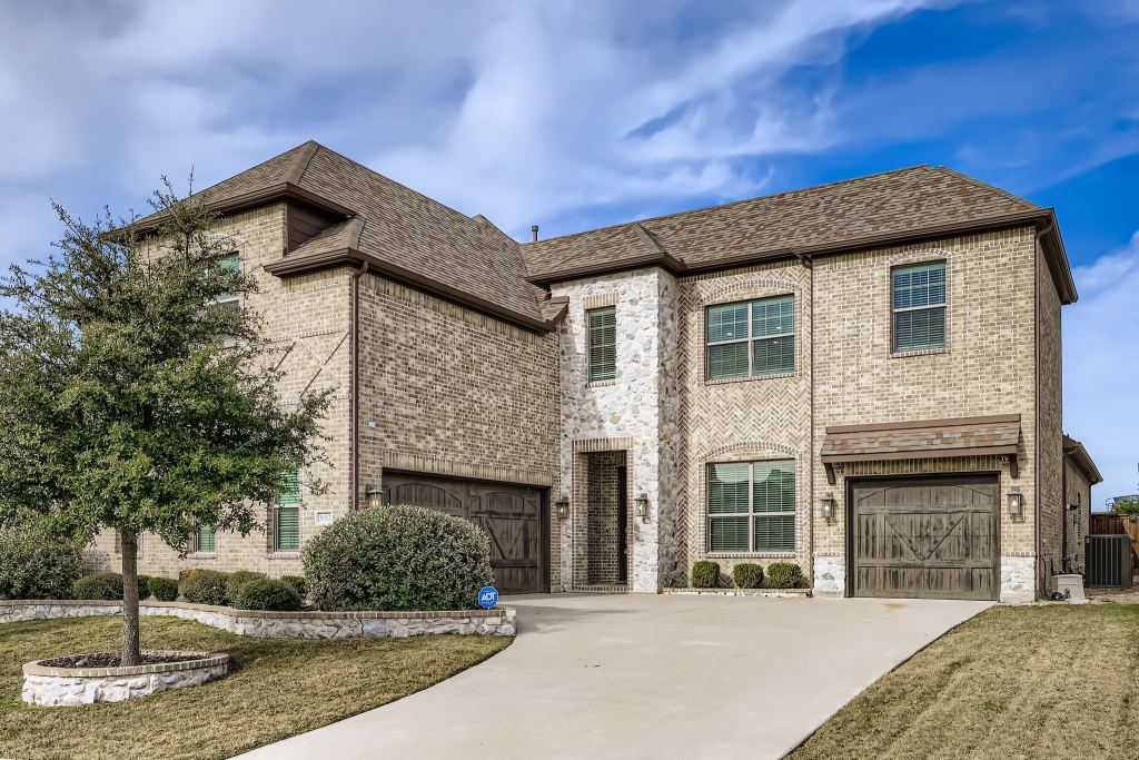 932 Hunters Creek Drive, Rockwall, TX 75087 — photo 1