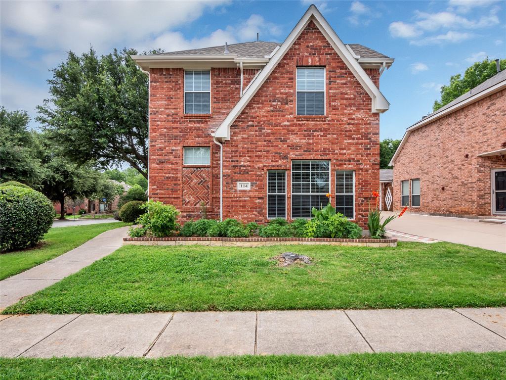 114 Constitution Drive, Euless, TX 76040 — photo 1