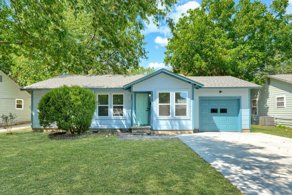 1013 Denton Street, Denton, TX 76201 — photo 1