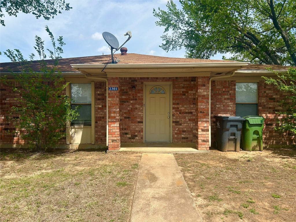 2301 Lido Lane, Arlington, TX 76015 — photo 1