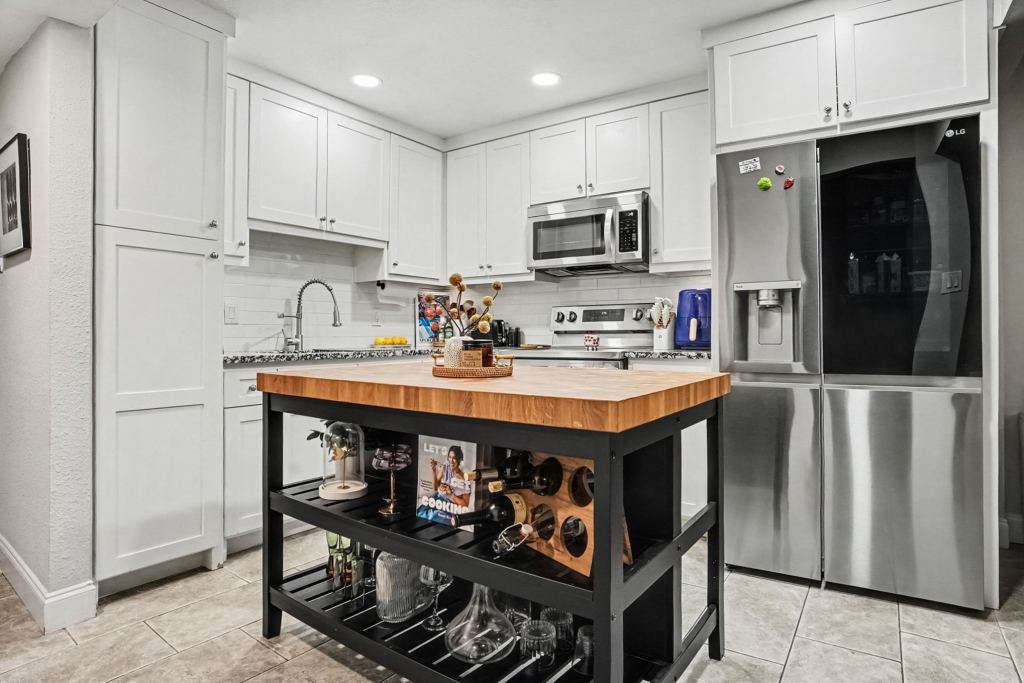 48 E Mountain Creek Court, Grand Prairie, TX 75052 — photo 1
