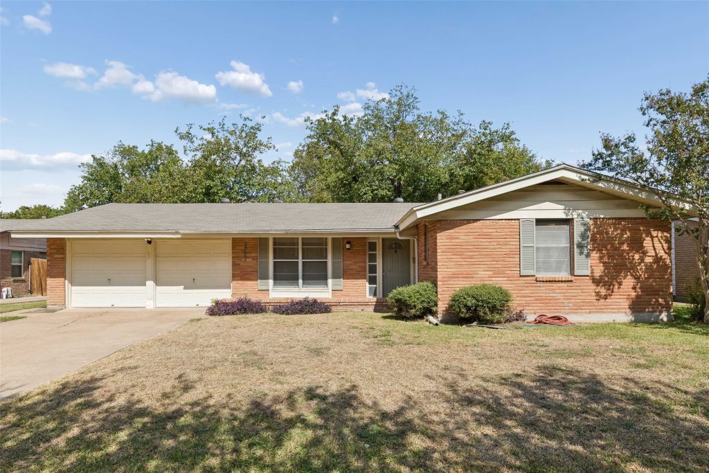 1723 Carlisle Street, Irving, TX 75062 — photo 1